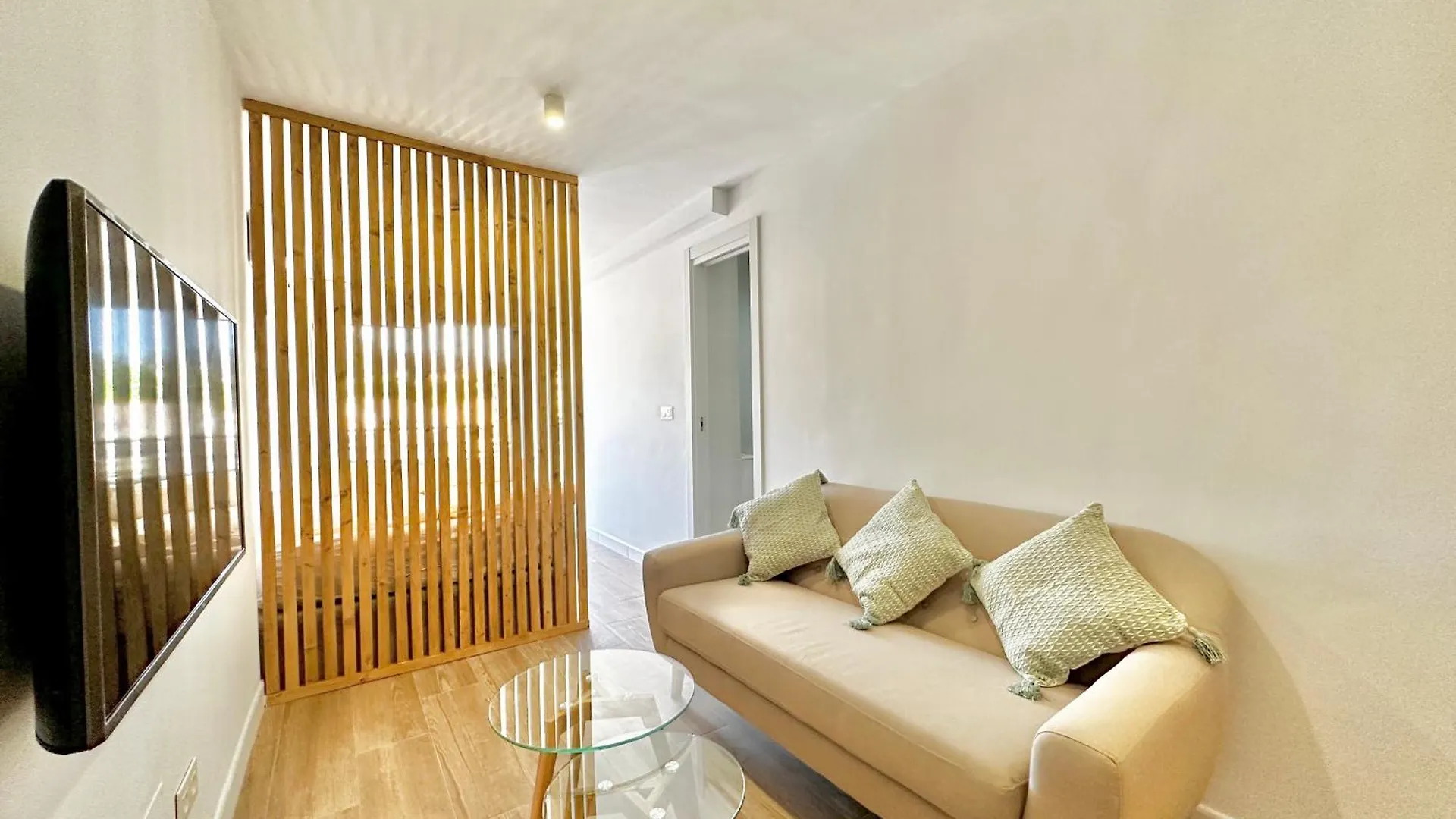 Oasis Studio Marbella Center With Mountain Views - Eaw Homes Spain