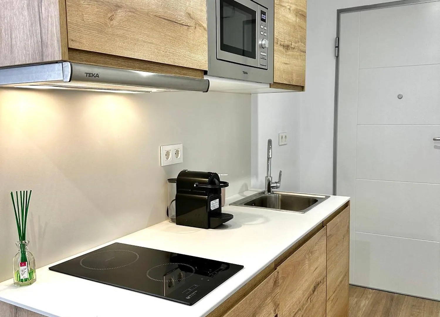 Oasis Studio Marbella Center With Mountain Views - Eaw Homes